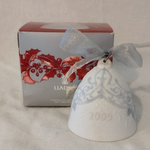 LLADRO 2005 Christmas Bell w/Original Box. - Picture 1 of 10
